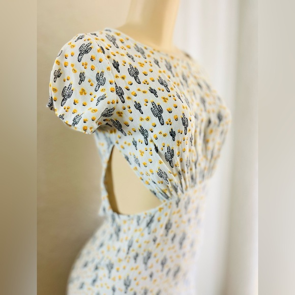 For Love & Lemons -  Mojave Cactus Mini dress - Size XS 
Offers are welcome!! - Picture 9 of 12